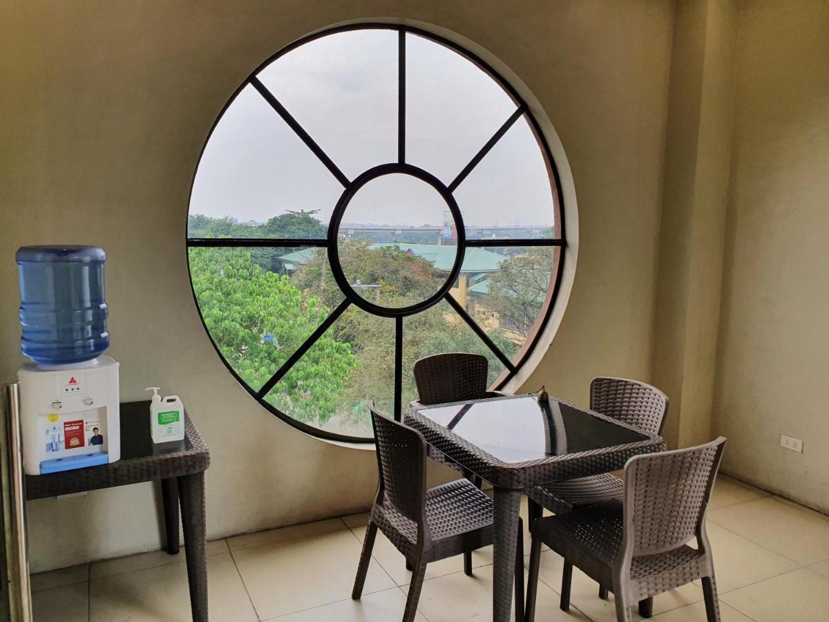 Spiral Suites Hotel كويزون سيتي المظهر الخارجي الصورة
