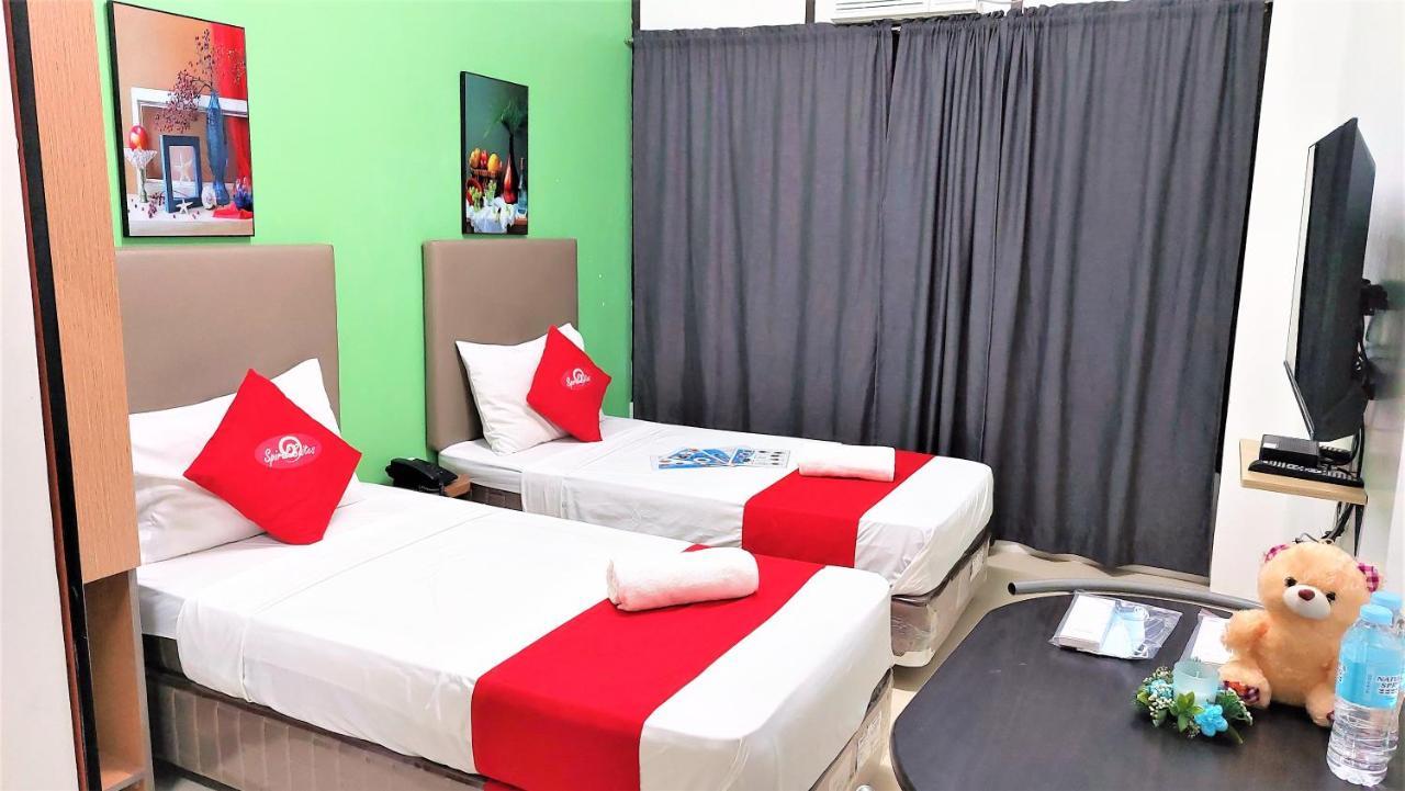 Spiral Suites Hotel كويزون سيتي المظهر الخارجي الصورة
