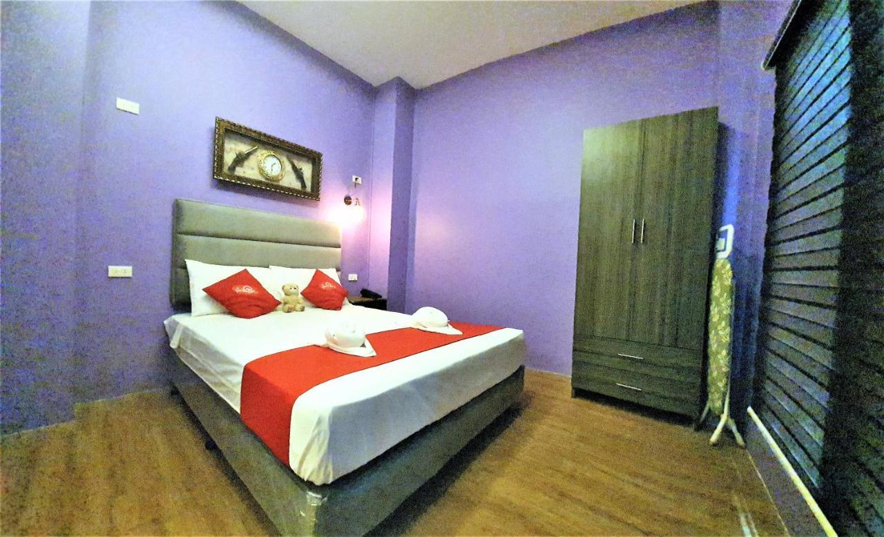 Spiral Suites Hotel كويزون سيتي المظهر الخارجي الصورة