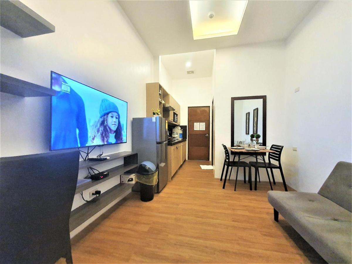 Spiral Suites Hotel كويزون سيتي المظهر الخارجي الصورة