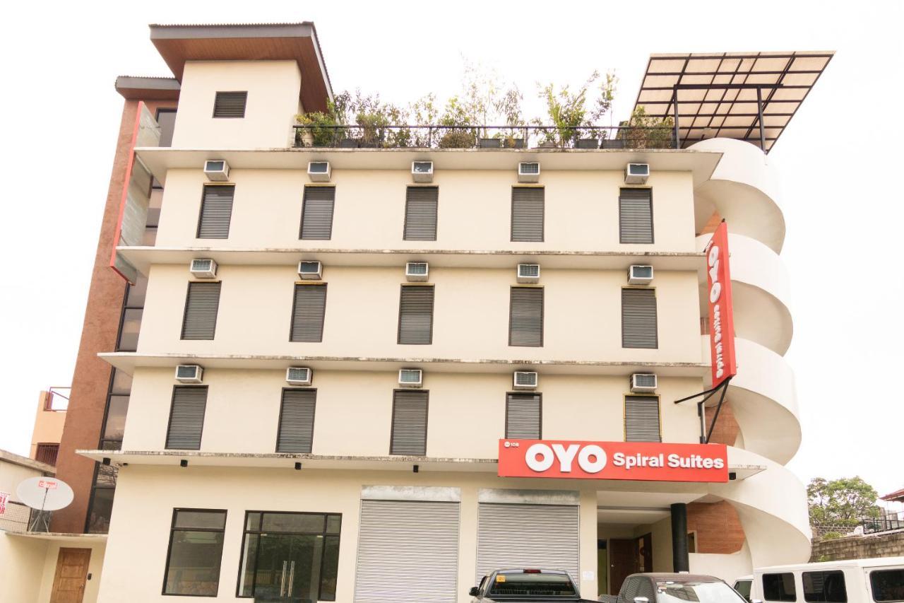 Spiral Suites Hotel كويزون سيتي المظهر الخارجي الصورة